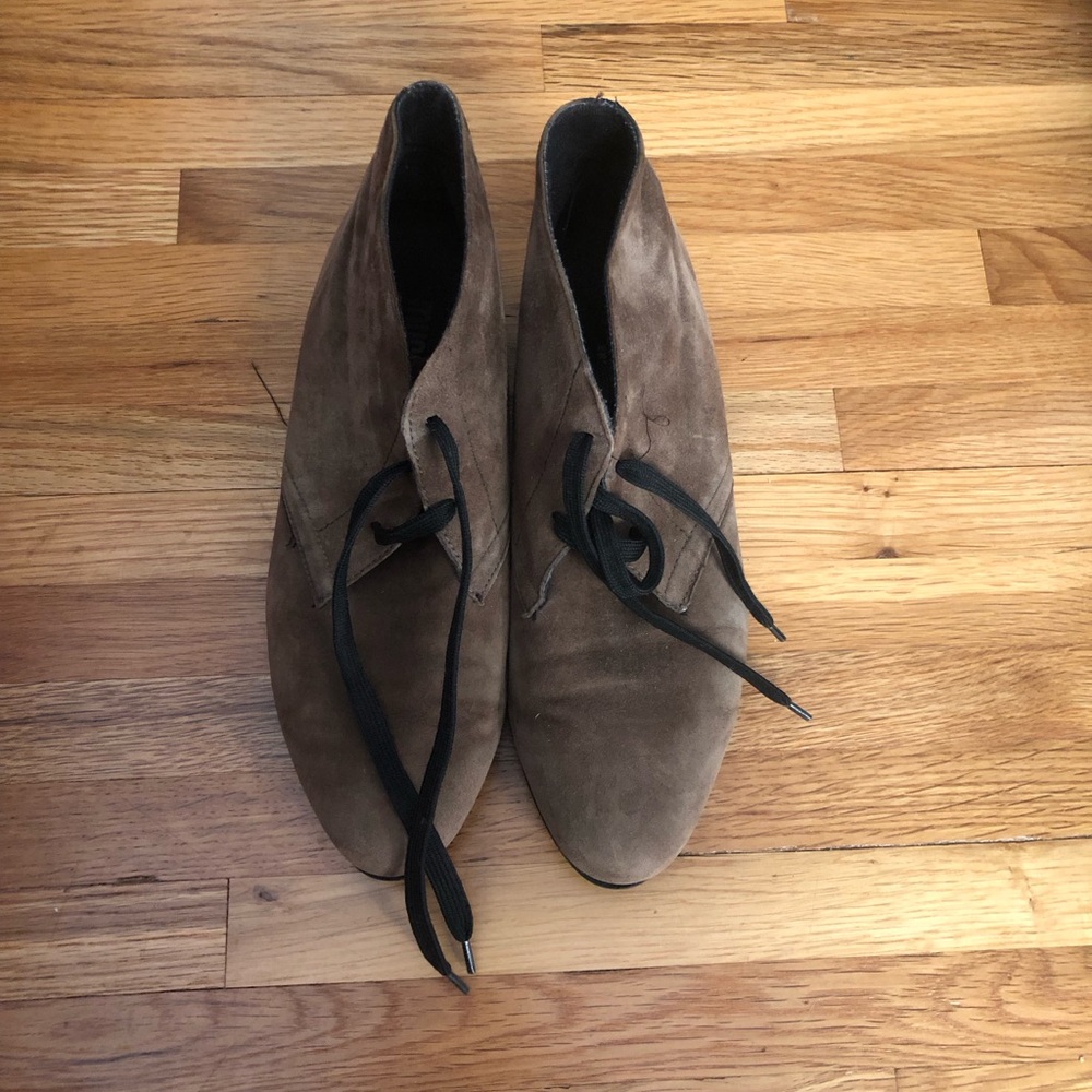 Munro Brown Suede Ankle Boots